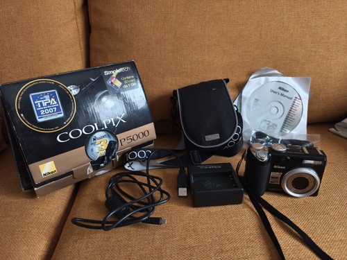 Fotocamera nikon coolpix p5000 - fotocamera,